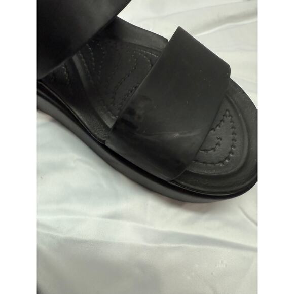 CROCS Women's Black Strap Sandals - size 7 - Picture 2 of 5